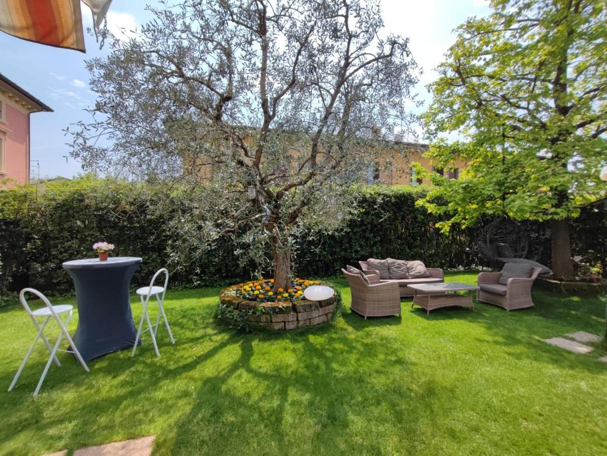 Private Garden Giardino Privato A Bardolino - House Amorino Экстерьер фото